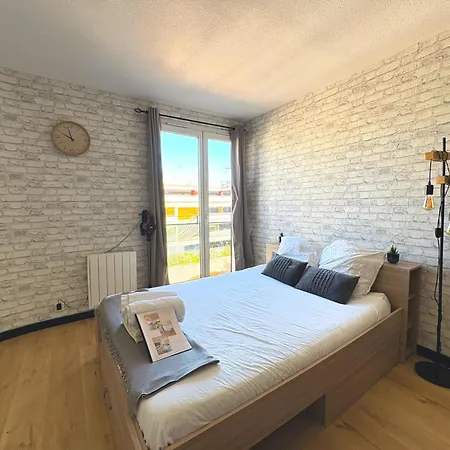 70 - Face A La Gare *