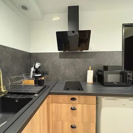 Apartment 70 - Face A La Gare