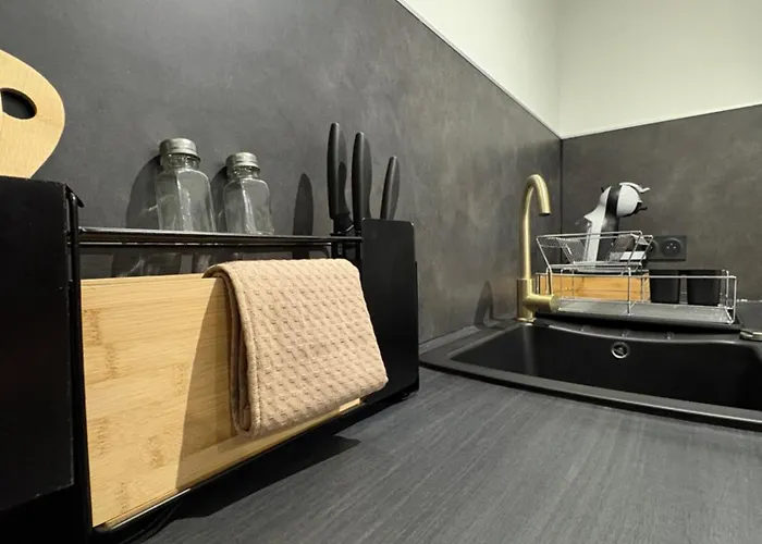 70 - Face à La Gare Poitiers