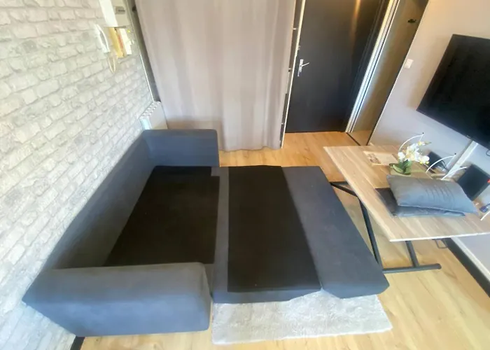 70 - Face à La Gare